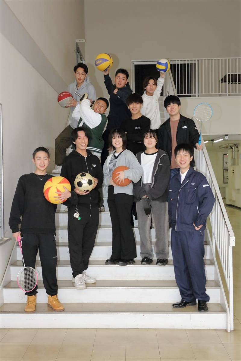 スポーツクラブ